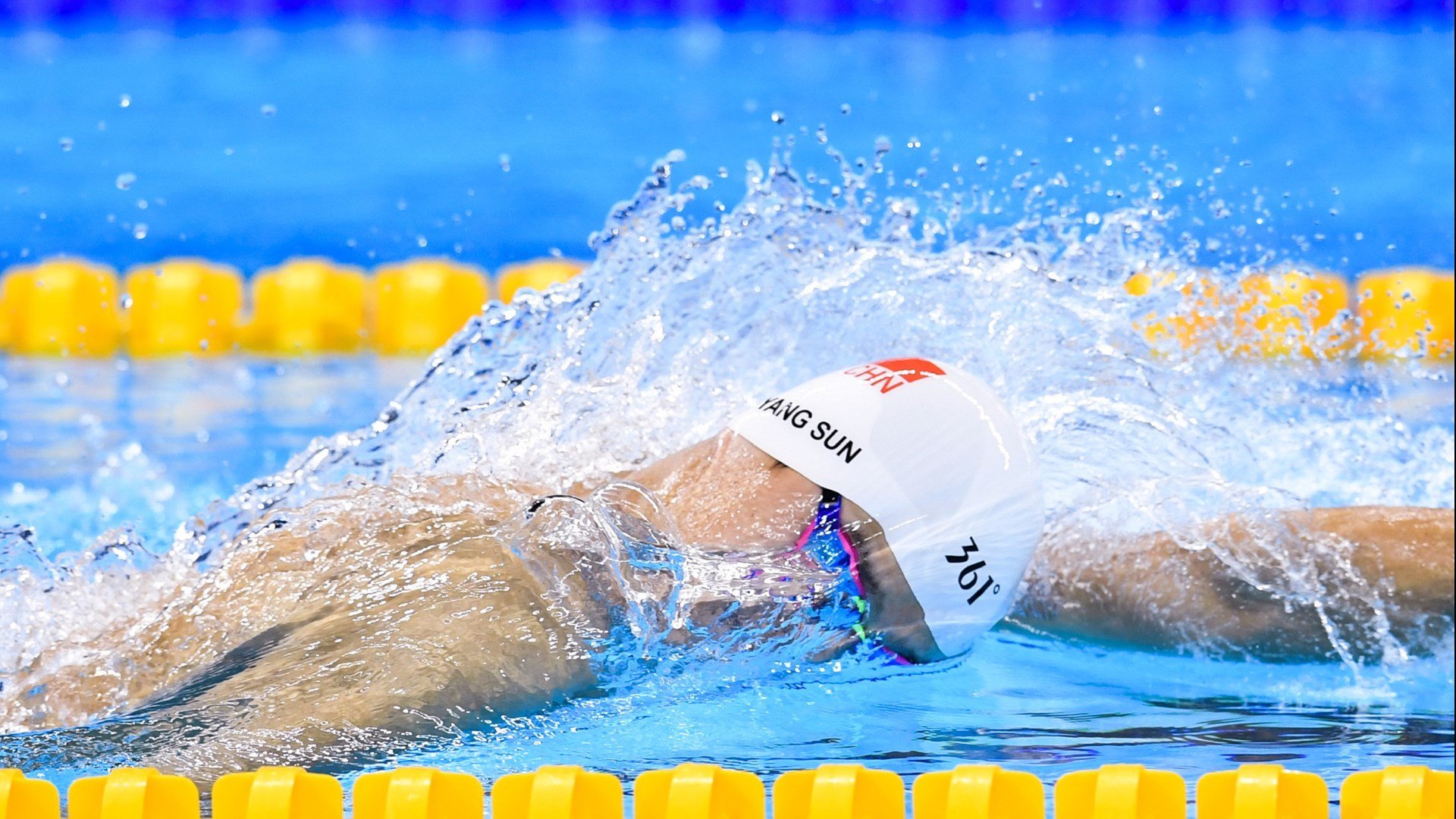 接力赛后数据:中国交接最快 美队游速更稳,美国接力队员